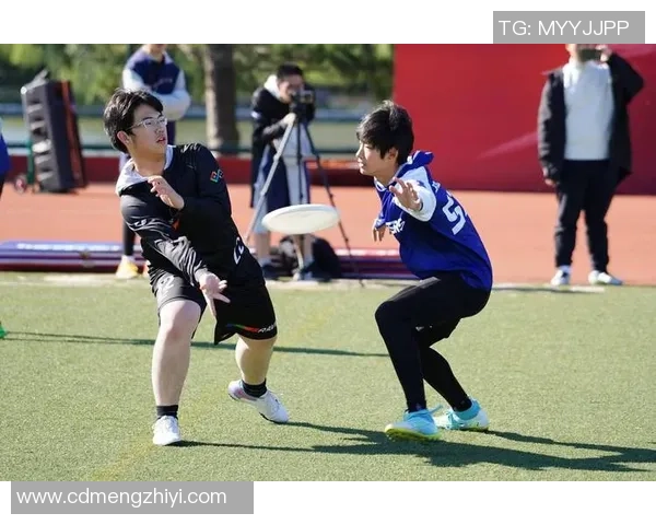 武汉飞盘队与上海飞盘队速度较量的精彩赛后分析与总结